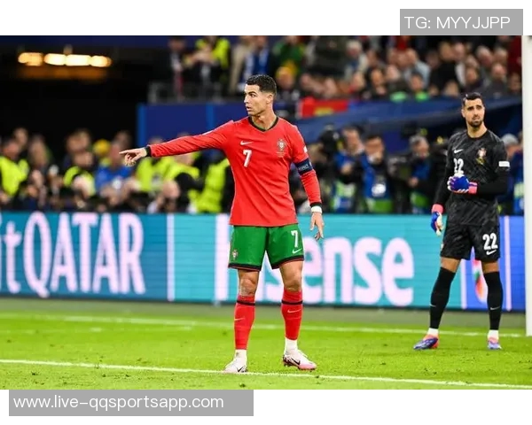 维加称C罗为葡萄牙足球贡献巨大无需道歉的坚定立场 维加称C罗为葡萄牙足球贡献巨大无需道歉的坚定立场