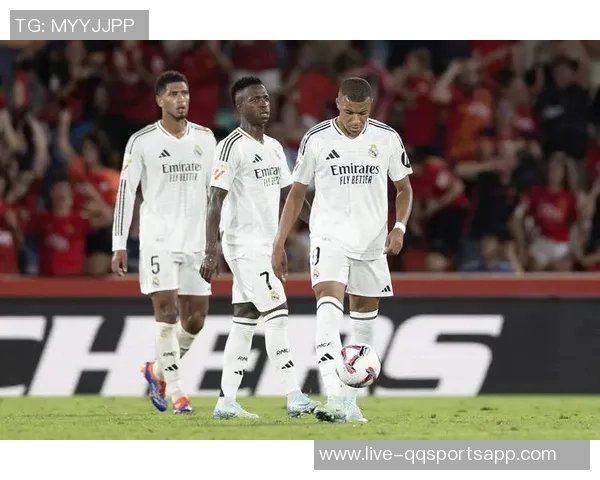 西班牙媒体报道皇马11月主场仅一战五连客后重返伯纳乌 西班牙媒体报道皇马11月主场仅一战五连客后重返伯纳乌