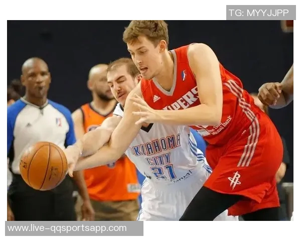 卡鲁索谈季后赛防守约基奇的决心与挑战激发潜能不留遗憾