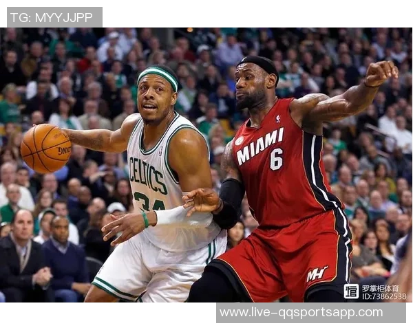 皮尔斯直言约会费用过高不应恋爱引发热议 皮尔斯直言约会费用过高不应恋爱引发热议