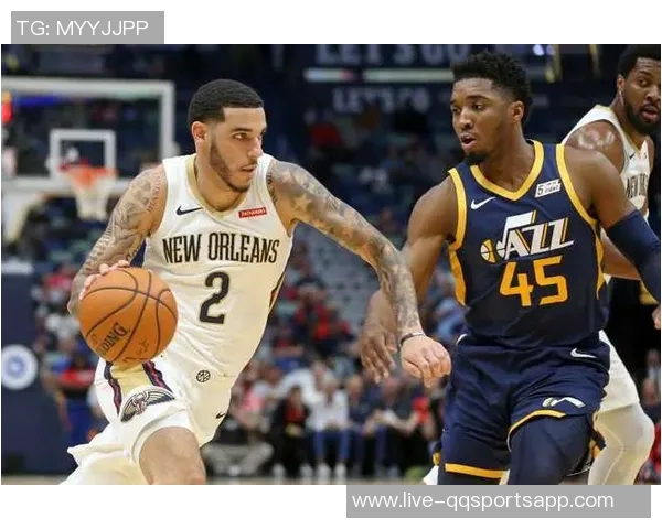 朗佐鲍尔表现平平三分球失准8投仅中2得6分5篮板5助攻2抢断