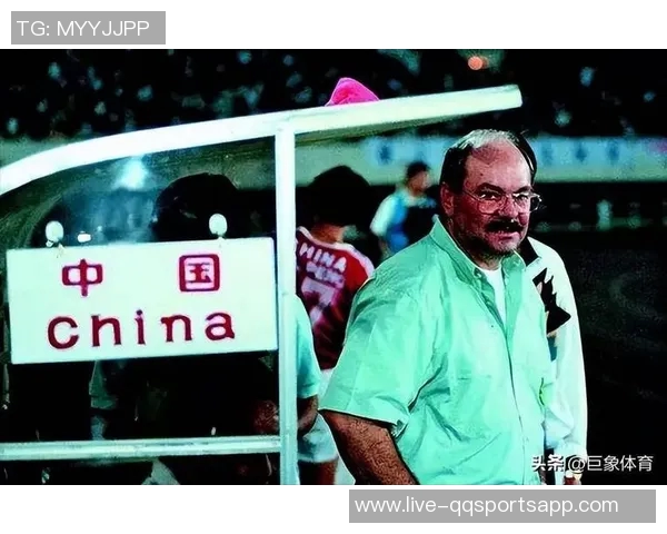 施拉普纳:要让中国足球走向辉煌需重视技术与精神而非金钱利益 施拉普纳:要让中国足球走向辉煌需重视技术与精神而非金钱利益