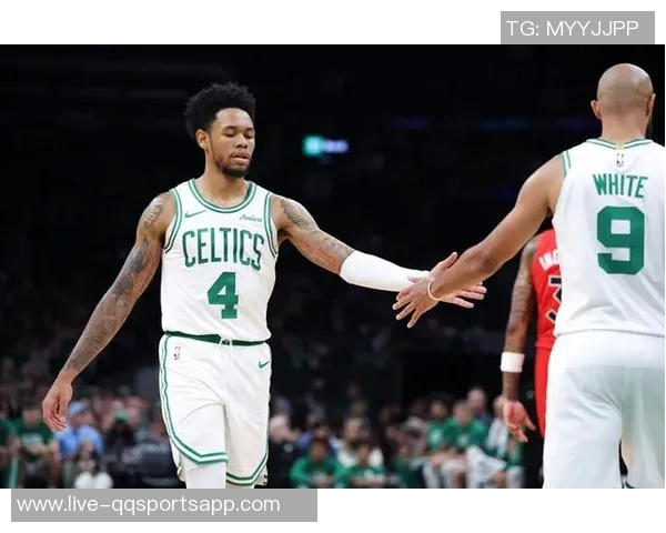 安芬尼西蒙斯谈马祖拉的篮板卡位理念与团队意识培养